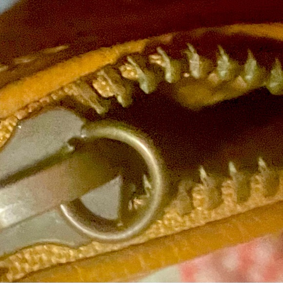 Leather-like hand bag - Picture 4 of 4